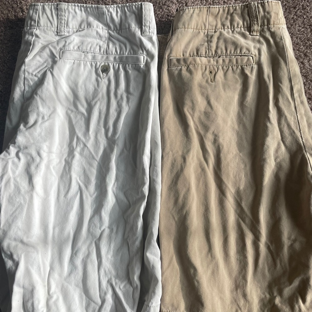 Mens old navy Khaki shorts